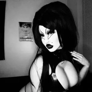 🖤 ℳ𝒶𝓂𝒾ℯ ℋ𝒶𝒹ℯ𝓈 🖤