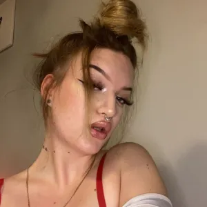 yourlilmisscherry OnlyFans