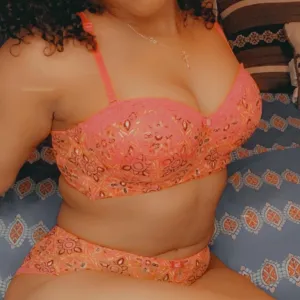 ChinkyMari 🇧🇧🇧🇧