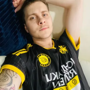 Seb🥵