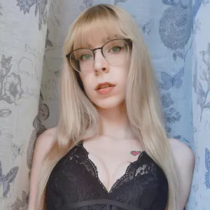 𝑴 𝒆 𝒍 𝒐 𝒅 𝒚