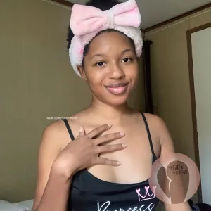 Button Bottoms • it/its