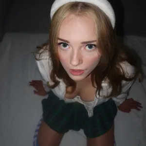 Layla 🍭 FREE 🍆 R8 - NO SPAM PPV!