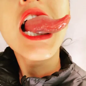 LONG TONGUE QUEEN Onlyfans