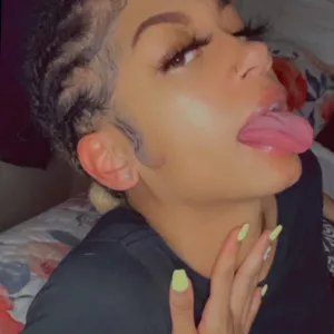 Molly Molls 🤪🤸🏼‍♀️