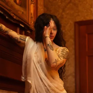 𝐀𝐢𝐥𝐚 𝐋𝐞𝐚𝐫