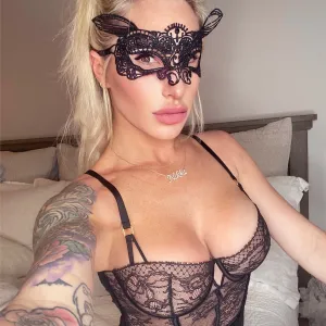 ＮＩＫＫＩ ＬＵＣＩＡ  [ 𝐅𝐑𝐄𝐄 ] Onlyfans