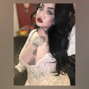 𝔅𝔩𝔞𝔦𝔯 𝔅𝔞𝔱𝔥𝔬𝔯𝔶 🥀