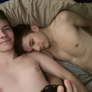 twohungtwinks OnlyFans