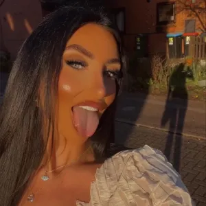 charsophiex OnlyFans