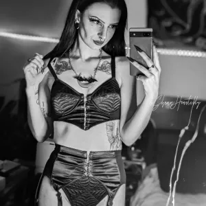 𝕾𝖍𝖆𝖓𝖓𝕳𝖊𝖆𝖗𝖙𝖎𝖑𝖑𝖞🌙TheAltMommy