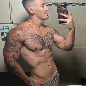 Brian (Top 1%) 🤩 Onlyfans