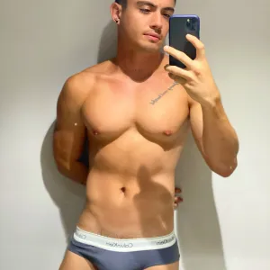 Leoo carvajal Onlyfans