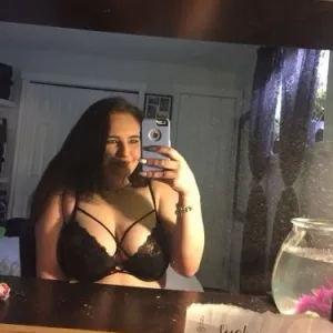 layla_winterss OnlyFans