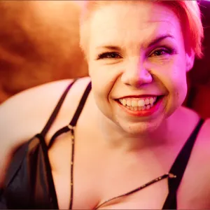 Madam Laurentzia Onlyfans