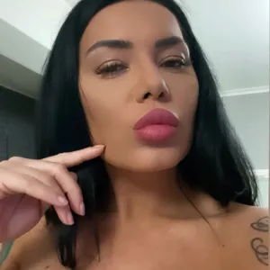 kira_rocks OnlyFans