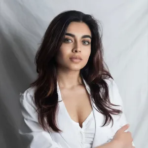 Zara Dar (free page)