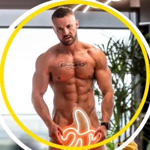 Mike & His Banana 🍌 Onlyfans