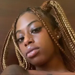 𝐋𝐢𝐤𝐞𝐥𝐲𝐨𝐧𝐦𝐲𝐤𝐧𝐞𝐞𝐬