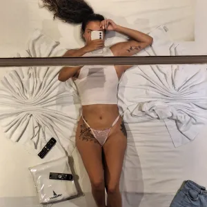 emiliabaeb OnlyFans