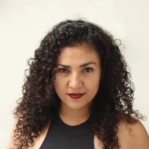 Curly Regia