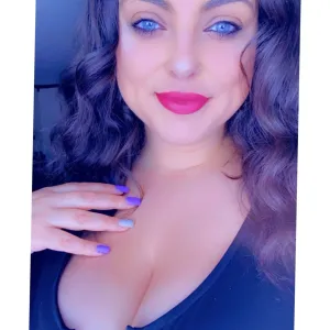 uselessqueen OnlyFans