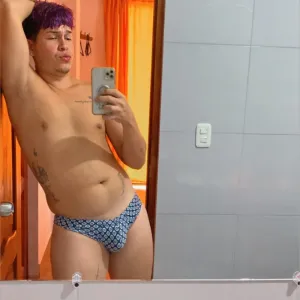 Gio22cm Onlyfans