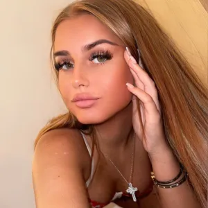 Layla🧡