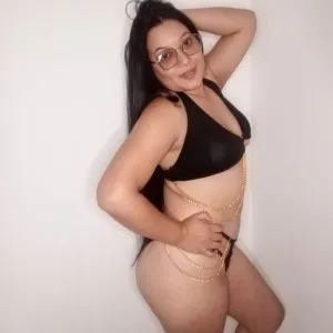 claudiacano OnlyFans