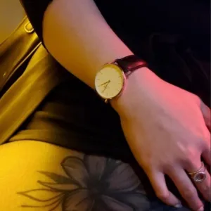 Scarlet Wears Watches 🔥⌚ Onlyfans