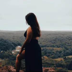 Maggie Lee