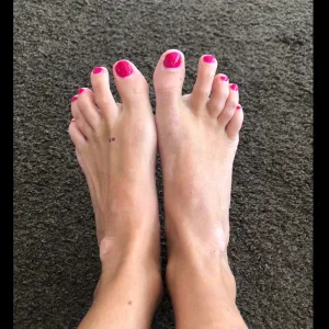 lolafeetsxs OnlyFans