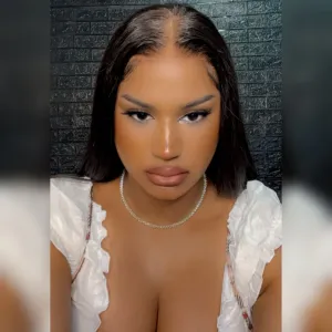 Nicole Anakonda Onlyfans