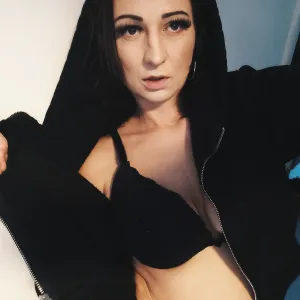 mikytorricely OnlyFans