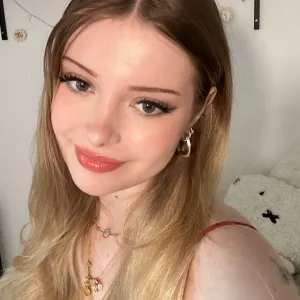 Kat 🍓🐈