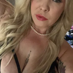 Nicole Leigh