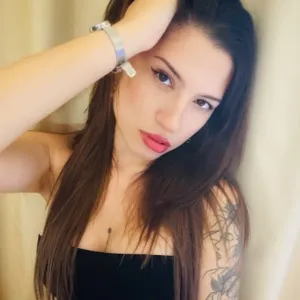 lauraloveme OnlyFans