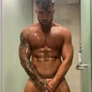 roguesnaps OnlyFans