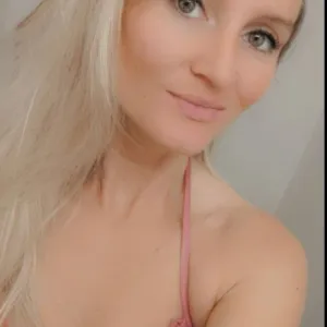 badblondie_xxo OnlyFans