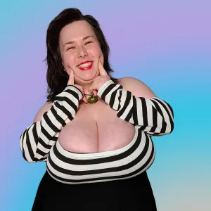 Melonie Kares 🩷 Massively Busty BBW Onlyfans