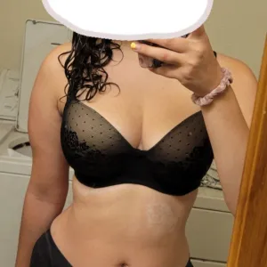 curlyhairedc0ckwh0r3 OnlyFans