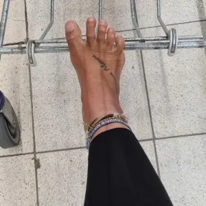 Barefoot Queen