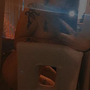 whitegirlsarah OnlyFans