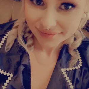 Kinky Aussie Gal🖤❤️