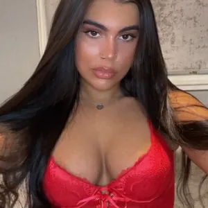 leah19 OnlyFans