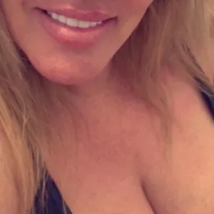 Huge tits Onlyfans