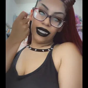 lilmisskarissa OnlyFans