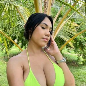 DALUNA - THE ASIAN LATINA PRINCESS Onlyfans