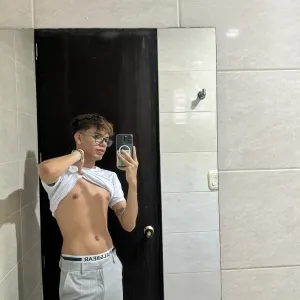 Alex Kapeky Onlyfans