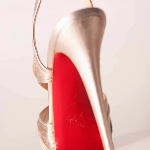Kinky_Miss_Kiss